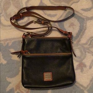 Dooney & Bourke pebble grain crossbody bag NWOT